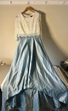 Betsy Adam White Lace Gown Dress 3/4 Sleeve Scalloped Blue Size 4 Made In USA