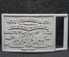 XC11105 VINTAGE 1970s LEVI STRAUSS WESTERN QUALITY CLOTHING MENS BELT BUCKLE
