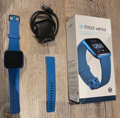 Smartwatch fitbit versa Lite Edition, Blau, inkl. Zubehör, guter Zustand, OVP