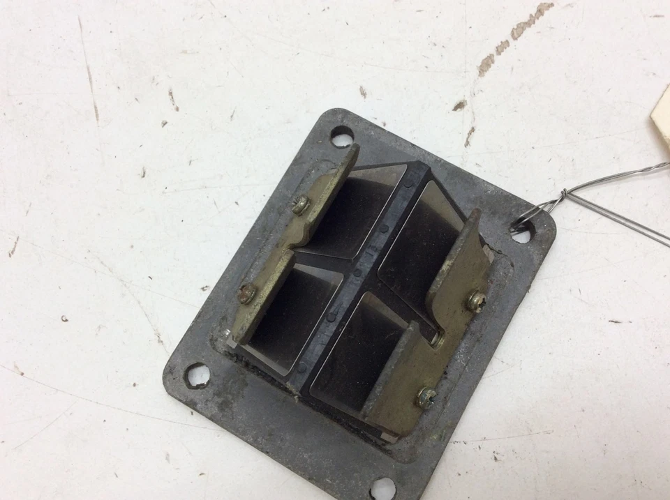 Conjunto completo de válvula de caña Sno-Jet 1974-1976 Saber Jet SST 440 F/C 811458 OEM Foto 4 de 4