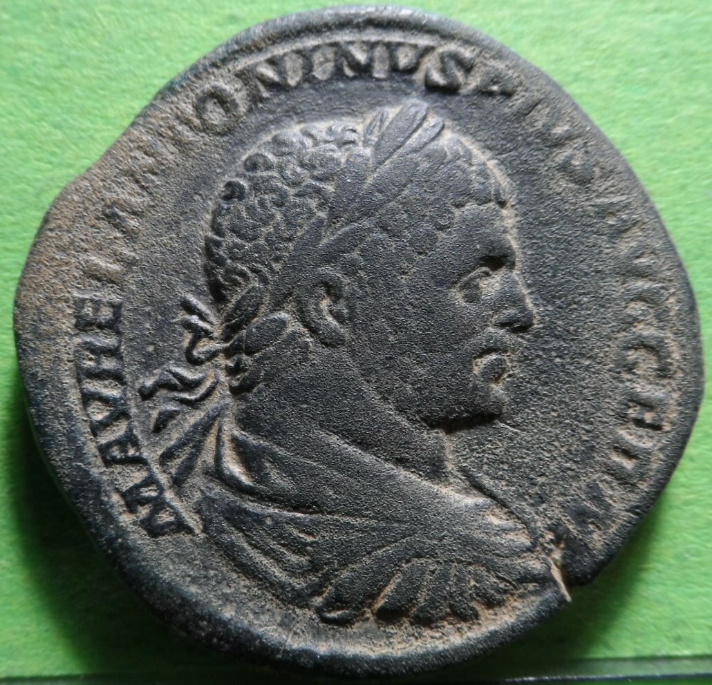 Foto 1 di 2