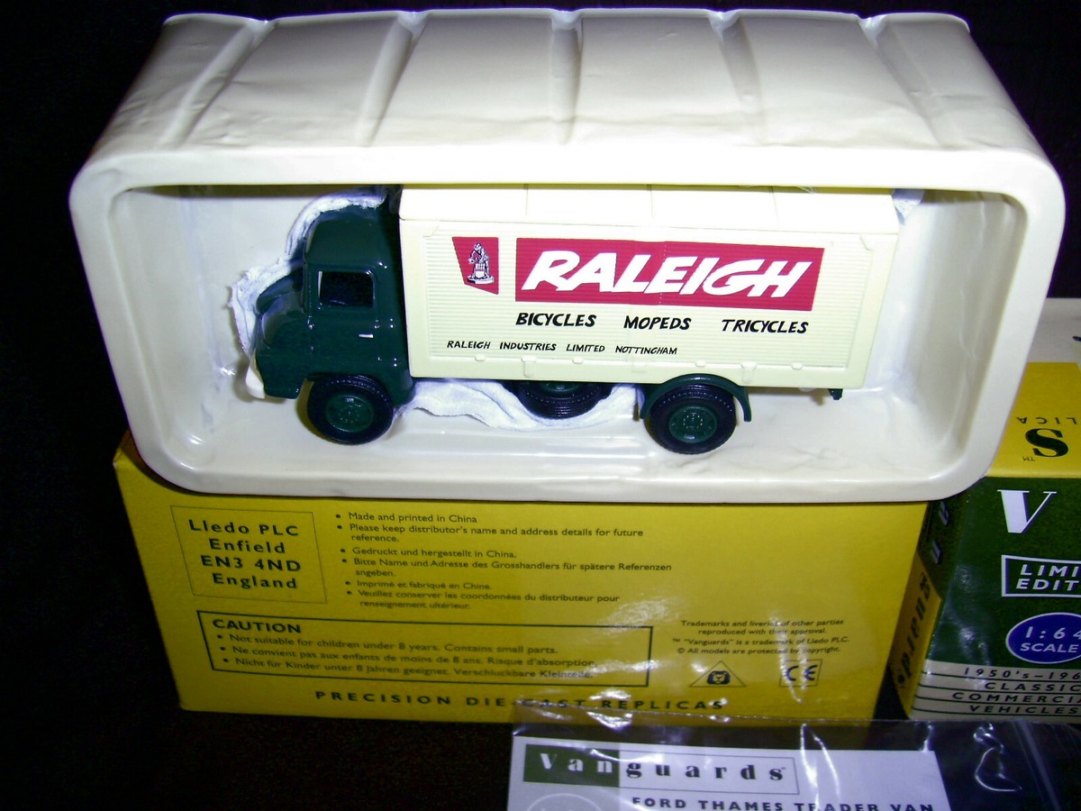 Auctions | Vanguards a boxed group to include VA6008 Ford Thames Trader