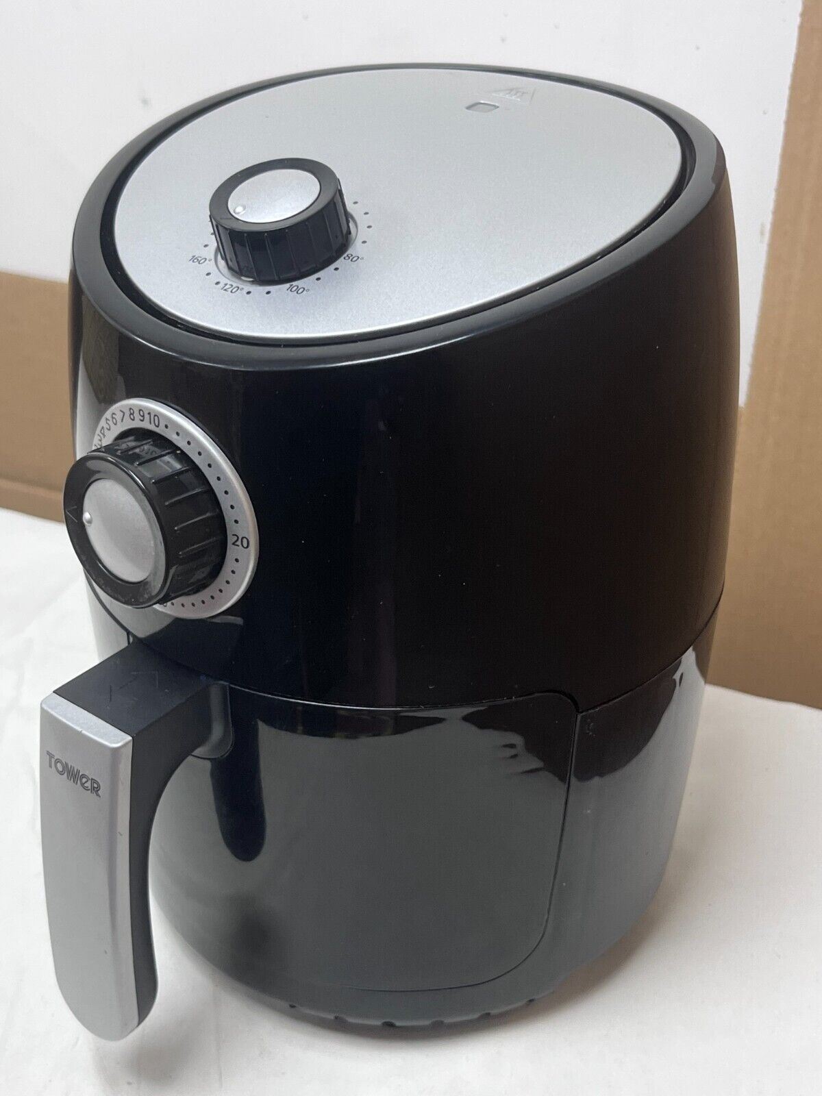 Tower 2.2L Kitchen T17023 Compact Air Fryer Grilling Roasting Baking