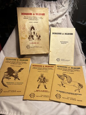 ❆D&D❆ Open box Dungeons and Dragons TSR white boxed set 1974 OG
