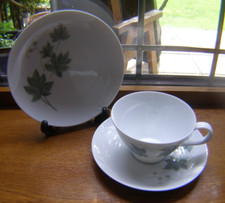 NORITKE JAPAN COOK `N SERVE CHINA WILD-IVY 102 TRIO CUP SAUCER & TEA PLATE VGUC.