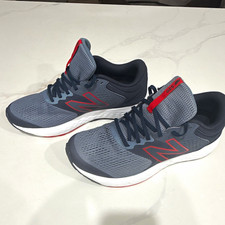 Imagen de New Balance 520 Men's Gray/Navy/Red Mesh Lace-Up Low Top Sneakers