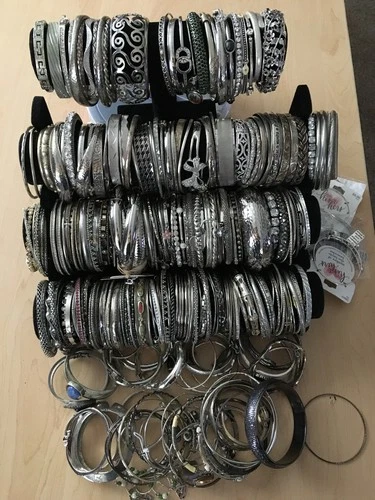330+ HUGE Vintage Costume to Fashion Jewelry lot Bracelet Bangle ALL SILVER TONE