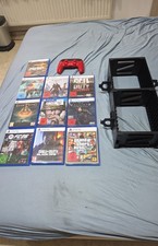 Ich biete hier zehn ps5 Spiele an mit einem neuwertigen Controller und …