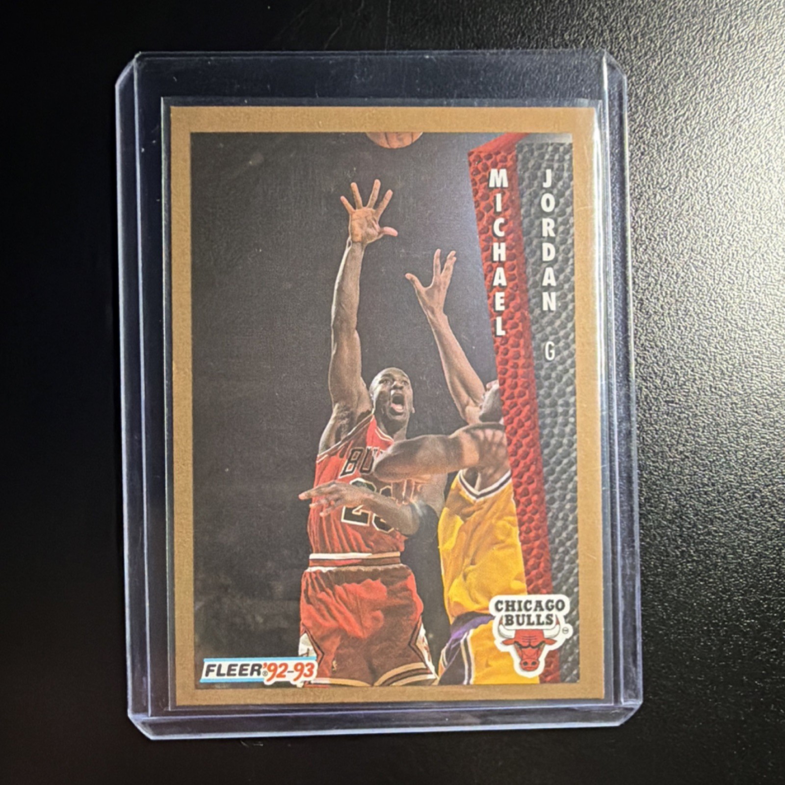 Fleer 1992-93 Michael Jordan #32 Chicago Bulls Basketball Card