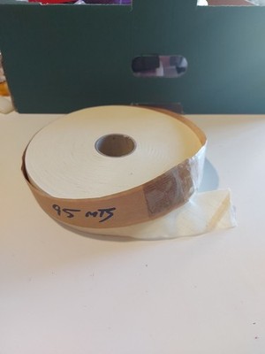 Schrägband. Creme. Länge 95 mts. 3 cm Breite.