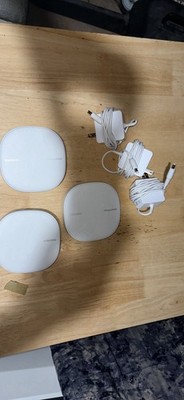 Samsung SmartThings Mesh Wi-Fi System (3-Pack) + Built-in Smart Home Hub