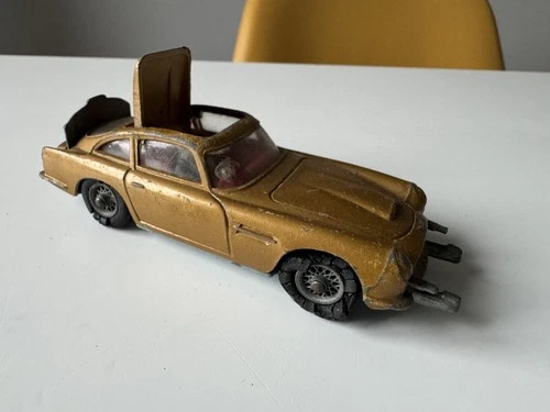 Vintage Corgi Toys 261 James Bond Aston Martin DB5 for restoration