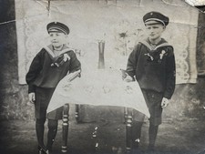 ⏳ Antik Foto Jungen Matrosenanzug Kinder Kreuz Matrose Feier 1910–1920er 12x9