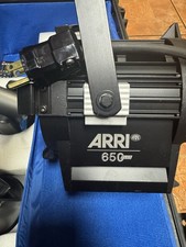 ARRI 650 Plus Tungsten Fresnel Light L1.79405.A-131692 Color Black