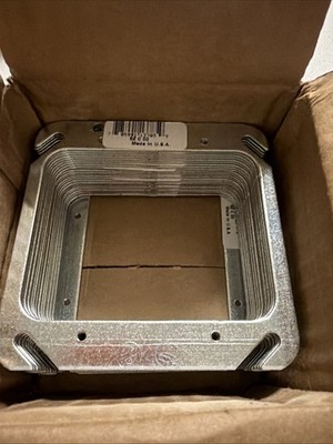 THOMAS&BETTS 2-Gang 4'' Square, Two Devices Electrical Box Cover(25pack)