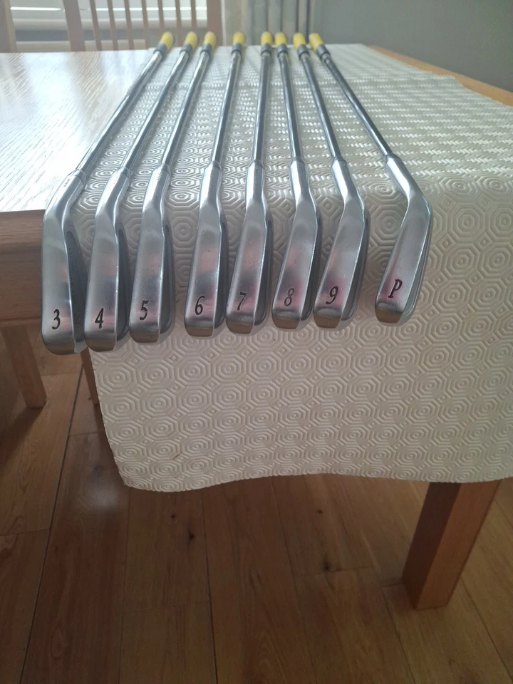 Miura MC 102 forged Irons 3 - PW Fujikura i 160 Reg Shafts Golf Pride Grips. - Image 2 of 4