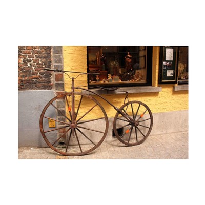 Canvas Wall Art - DANE 'Brugge 2' Wall Art for Living Room, Bedroom, or Offic...