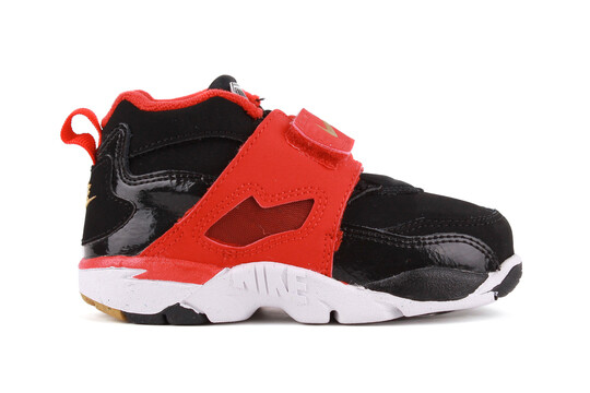 nike baby shoes size 4