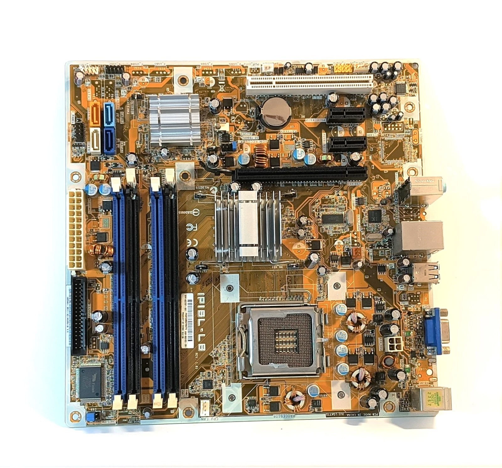 Foto 1 di 4