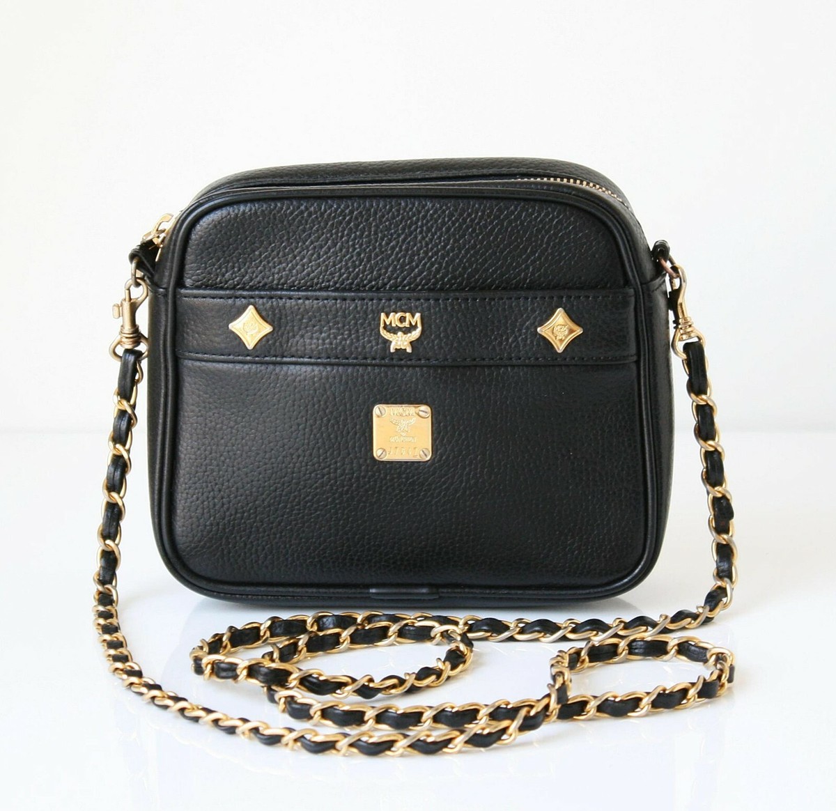 Authentic MCM Leather Black Chain Shoulder Cross Vintage  display picture 2