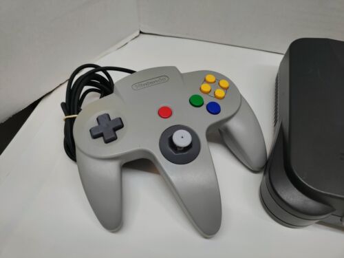 Pacchetto console di gioco di sistema Nintendo 64 N64 con controller e cavi testati dall'OEM - Foto 2 di 16
