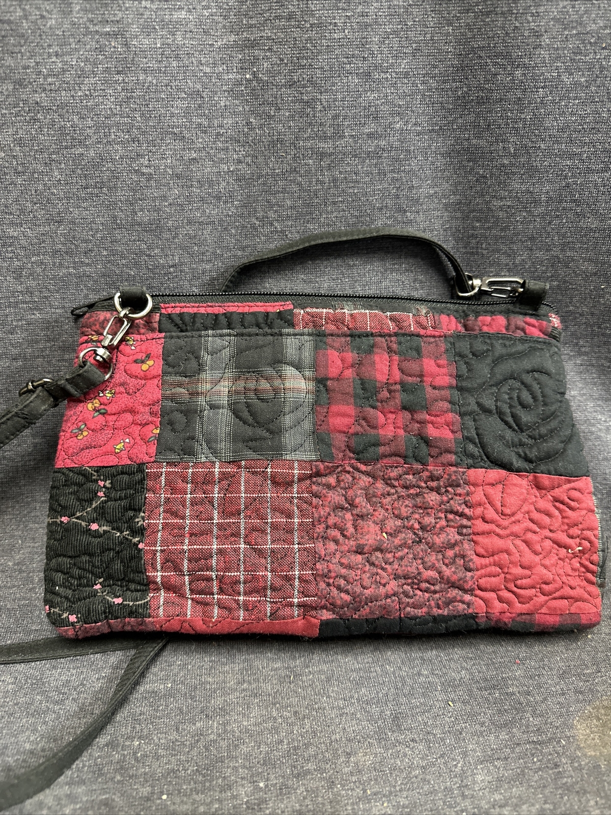 Donna Sharp Quilted Small Shoulder/Crossbody/ Wri… - image 6