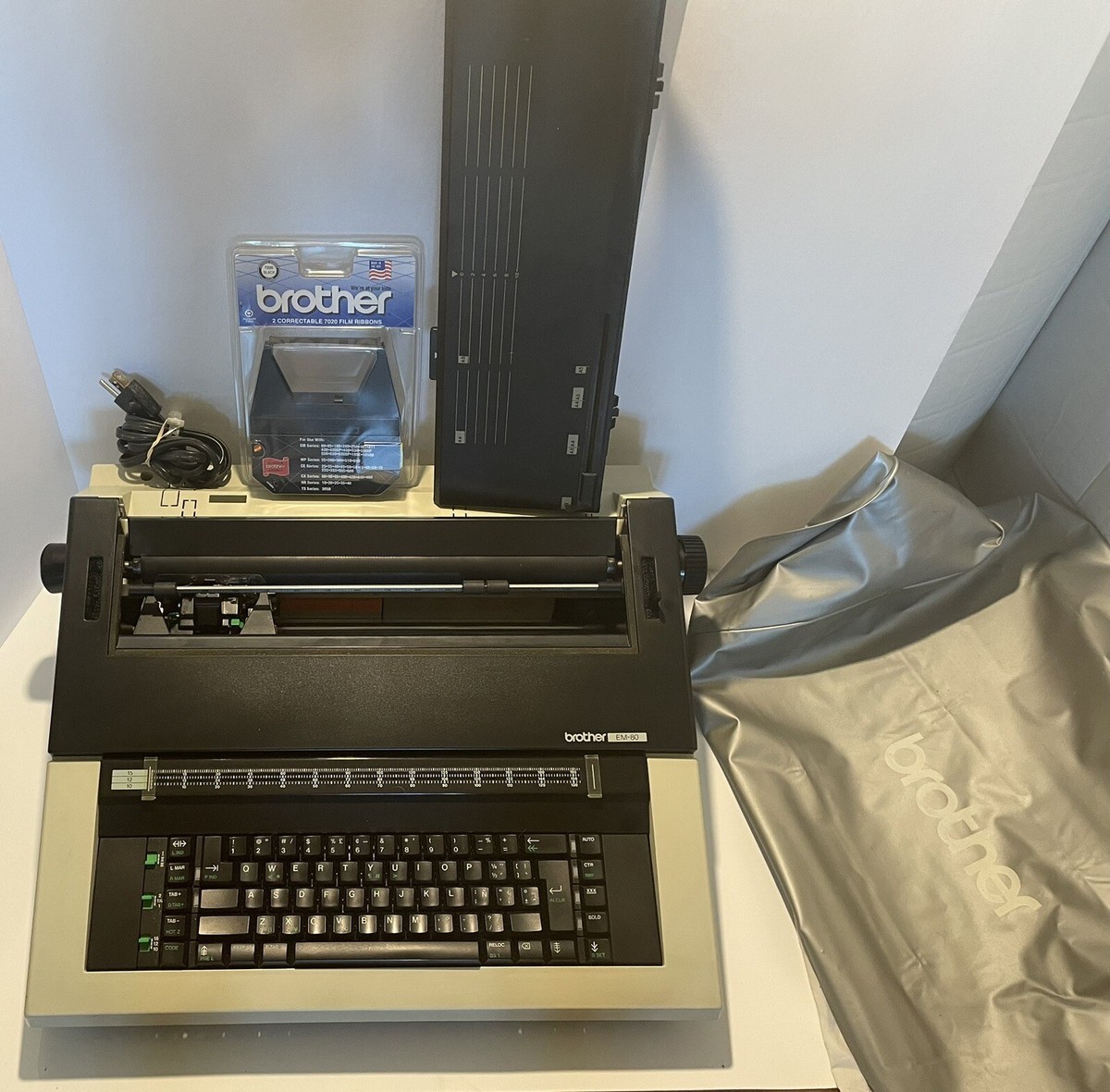 Brother EM-80 Typewriter Tested Working With Cover, 7220 Black