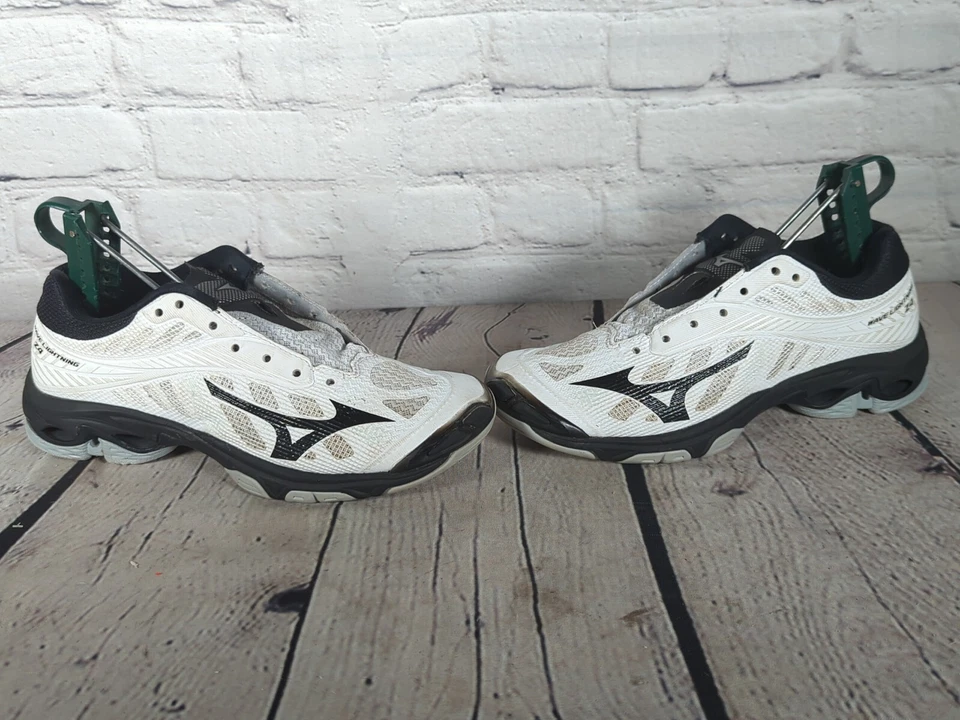 Tenis deportivos para correr Mizuno para mujer talla 8,5 blancos negros Wave Lightning Z4 Foto 4 de 4