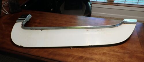 1969 - 1970 Buick Electra 225 RIGHT REAR FENDER WHEEL SKIRT