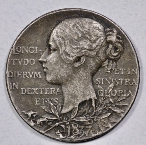 1837 Great Britain Victoria Silver Medal 26 MM - Picture 2 of 3