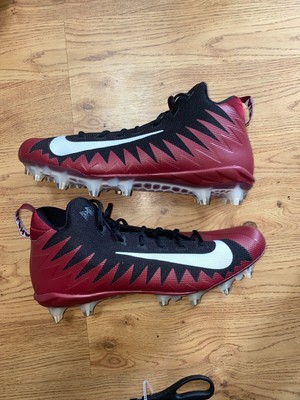 nike maroon cleats