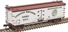 Atlas N Scale 40' Wood Reefer Canadian Northern Quebec/CNQ #16194