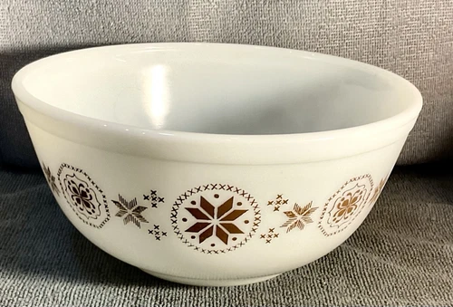 Vintage Pyrex Town & Country #403 Nesting Bowl Ovenware White Brown 2.5 Qt