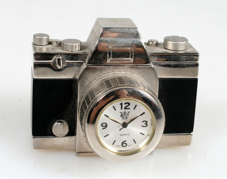 MINIATURE CLOCK , FOR DISPLAY ONLY, (2.5x1.5x2 INCHES)