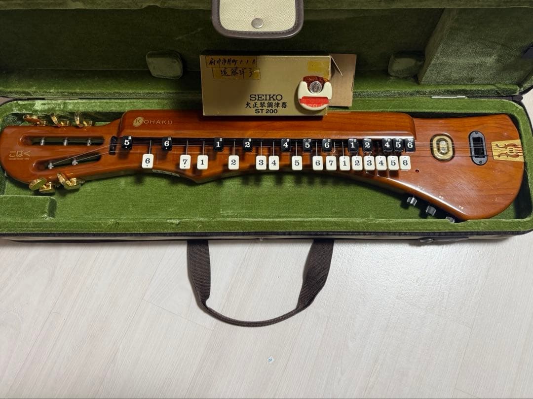 SUZUKI Kohaku Soprano Taisho Koto with Hard Case and SEIKO ST 200 Tuner