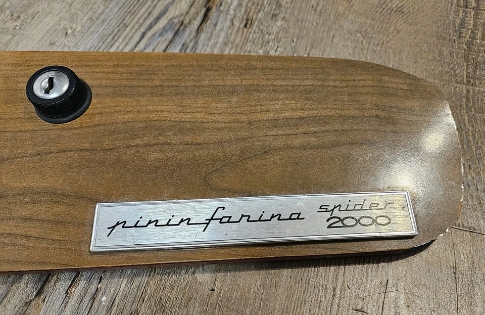 Guantera Fiat 124 Spider Dash 1974-1982 OEM  Foto 3 de 4