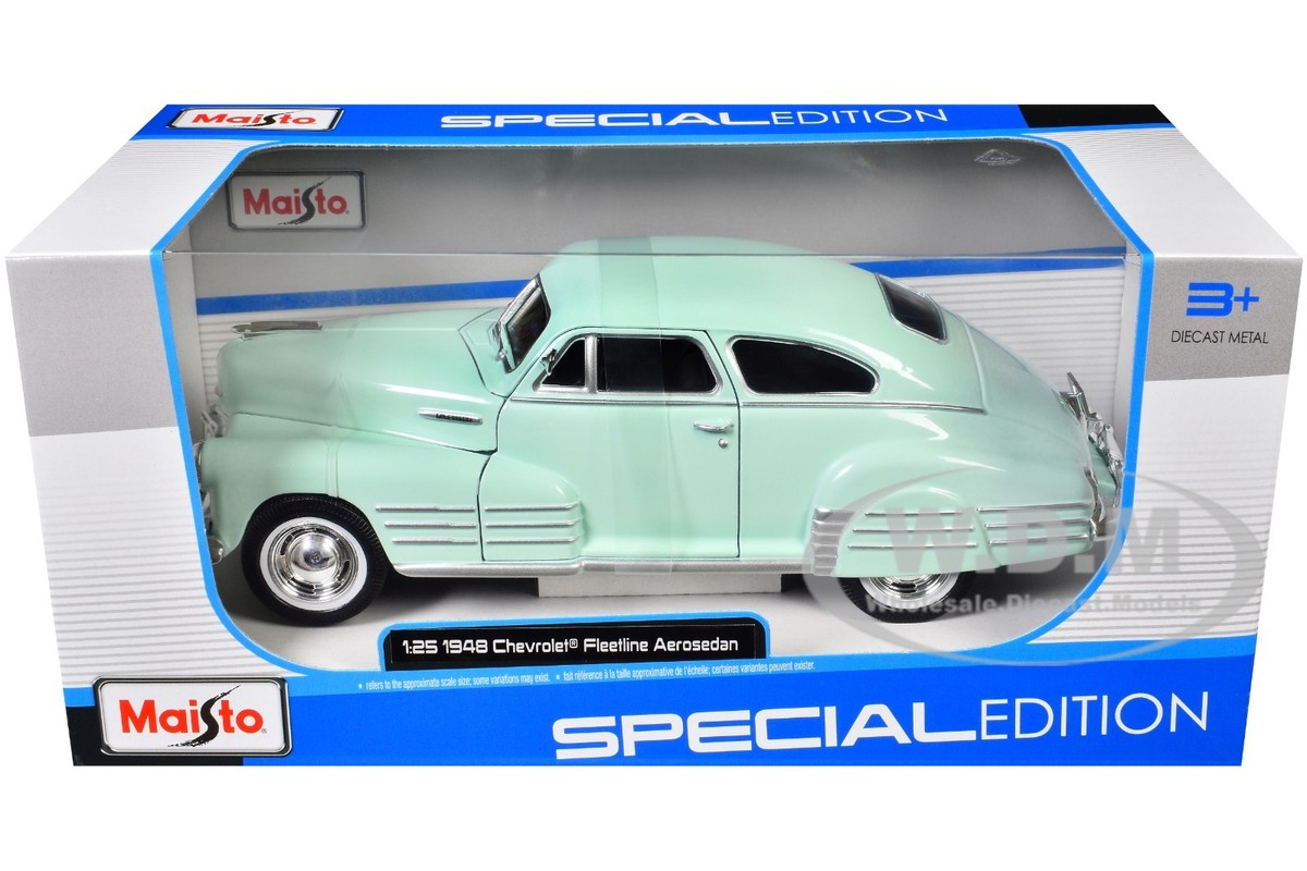 ダンバリーミント　1948 シボレーフリートライン & 1947 フォード　2台 s-l1200.jpg