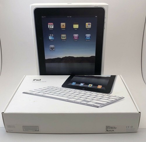 Apple iPad 9.7-Inch 1st Gen 64GB Black (2010) with Keyboard BUNDLE - READ DESC. - Afbeelding 2 van 12