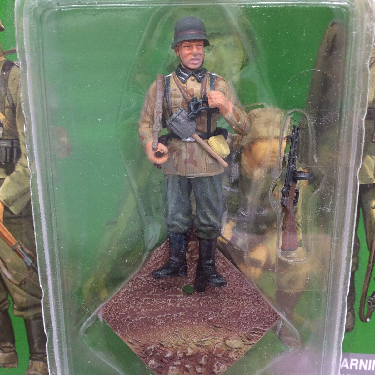 Dragon 20012 CanDo Pocket Army 1:35 Figure - X SPECIAL 2% Approach