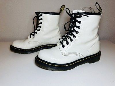 Doc Dr Martens Air Wair 11821 White Combat Boots Women's Size 7 US 38 EU