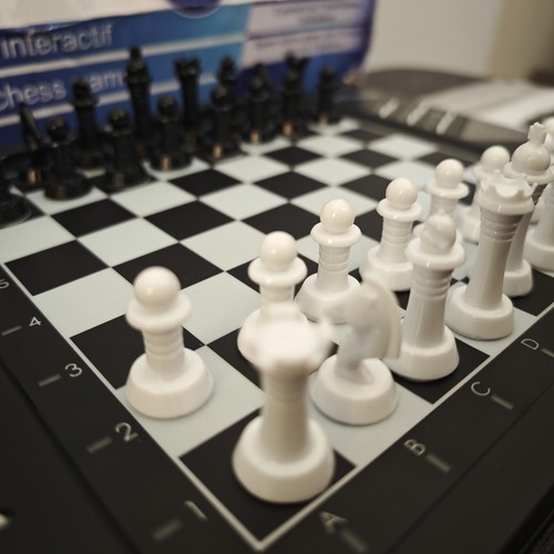 Lexibook ChessMan Elite Electronic Chess Game ELO1800 Working Complete - Picture 3 of 6
