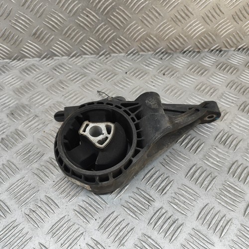 Montaje caja cambios Chevrolet Orlando J309 13305942 2.0 diésel 120 kW 2012 30046481 - Imagen 3 de 7