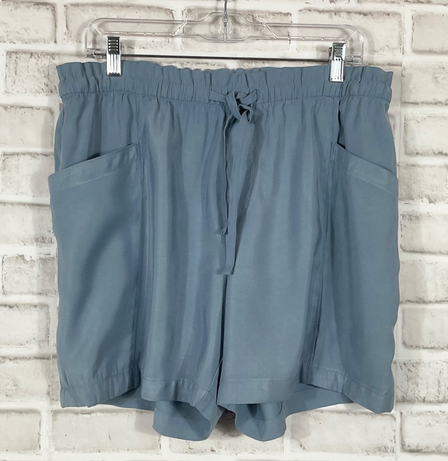 Old Navy Shorts Womens Sz L Blue Pockets Elastic Waist Drawstring Pull On
