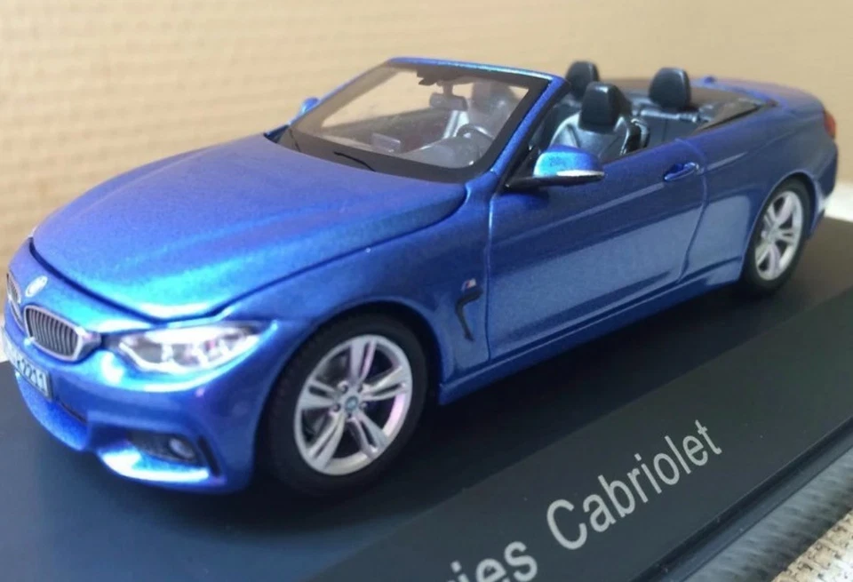 BMW SERIE 4 cabriolet bleue 2014 PARAGON 1/43 - Photo 1/1