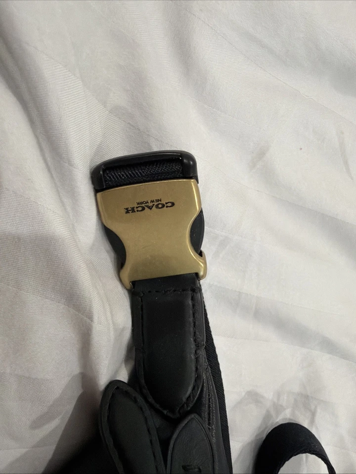 Сумка для ремня Coach Essential с подушкой для квилтинга черная CR506 - Изображение 3 из 4