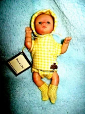 ASHTON DRAKE/DOROTHY STEVEN SO TRULY REAL "BUSY AS A BEE"  W/ HANG TAG