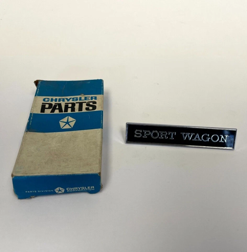 Placa de identificación emblema placa de identificación de vagón deportivo lateral Plymouth 1968-1969 2785866 nuevo de Lote Antiguo Foto 3 de 4
