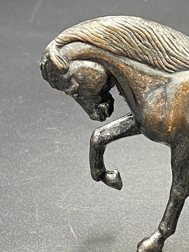 Semental miniatura vintage de metal para caballo color bronce pequeño - Imagen 6 de 9