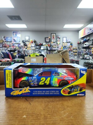 Racing Champions 1:18 Scale 1995 Jeff Gordon #24 Dupont