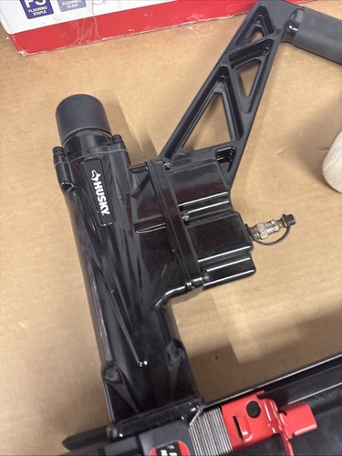 Husky Pneumatic 3-in-1 15,5-Gauge und 16-Gauge 2 Zoll Bodennagler und Tacker - Bild 6 von 18